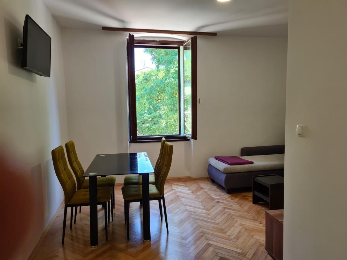 Se-Na Apartamento Pula Exterior foto